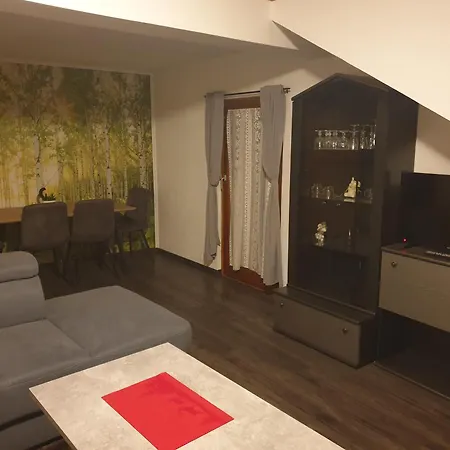 Weisses Roessel-cavallo Bianco וורפן